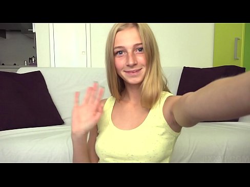 ❤️ 当我无聊的时候，我懒惰地自慰我的粉红色的阴部 ️❌ Porno